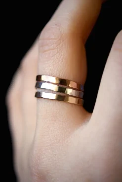 EXTRA THICK HAMMERED RING
